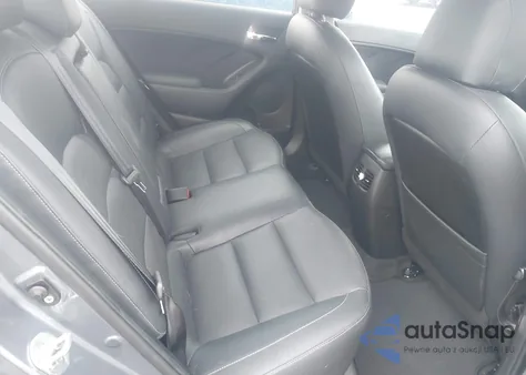 2017 Kia Forte Ex z USA, uszkodzony, nr VIN 3KPFN4A83HE092053